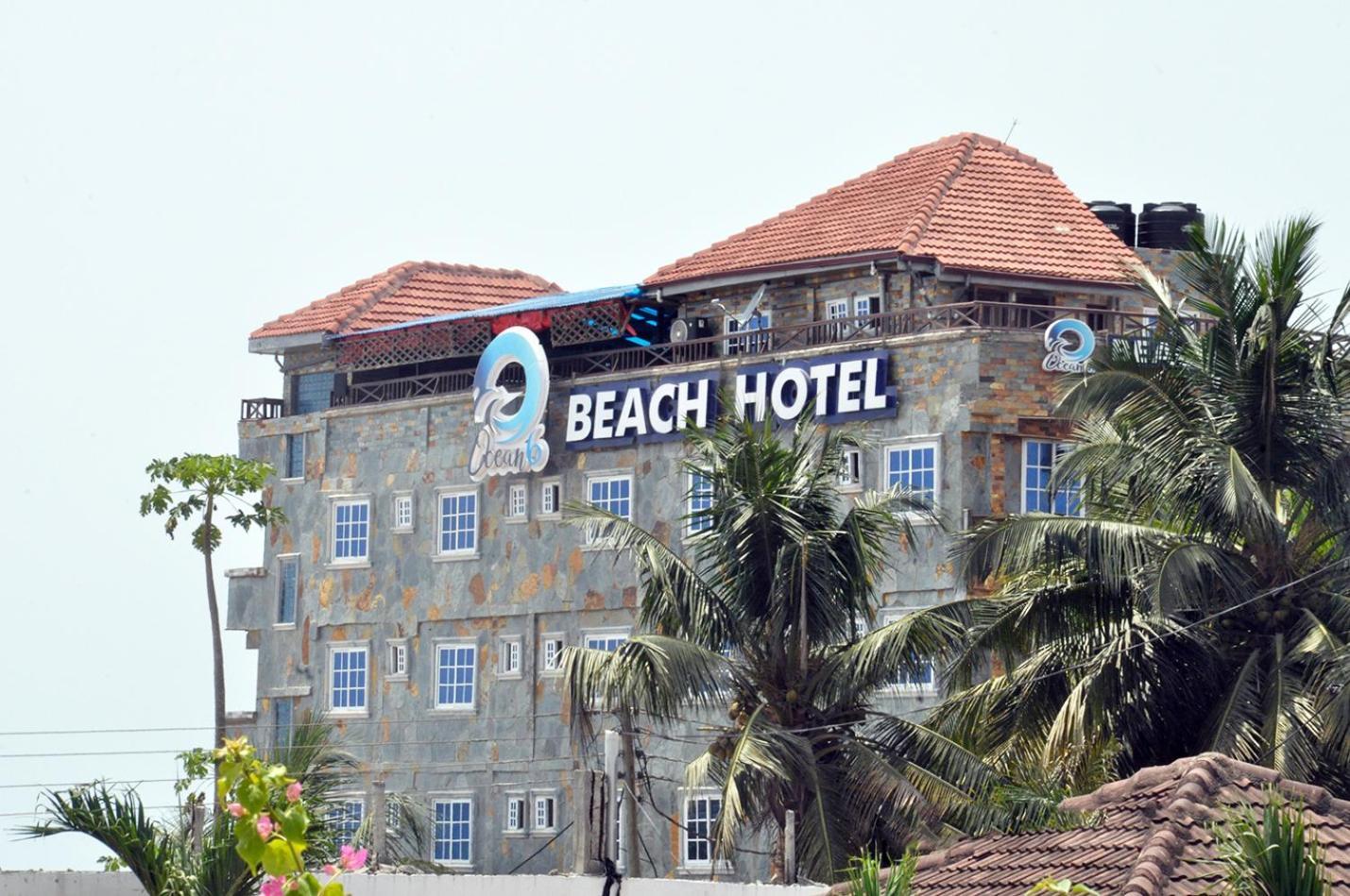 Ocean6 Hotel Kokrobite Buitenkant foto