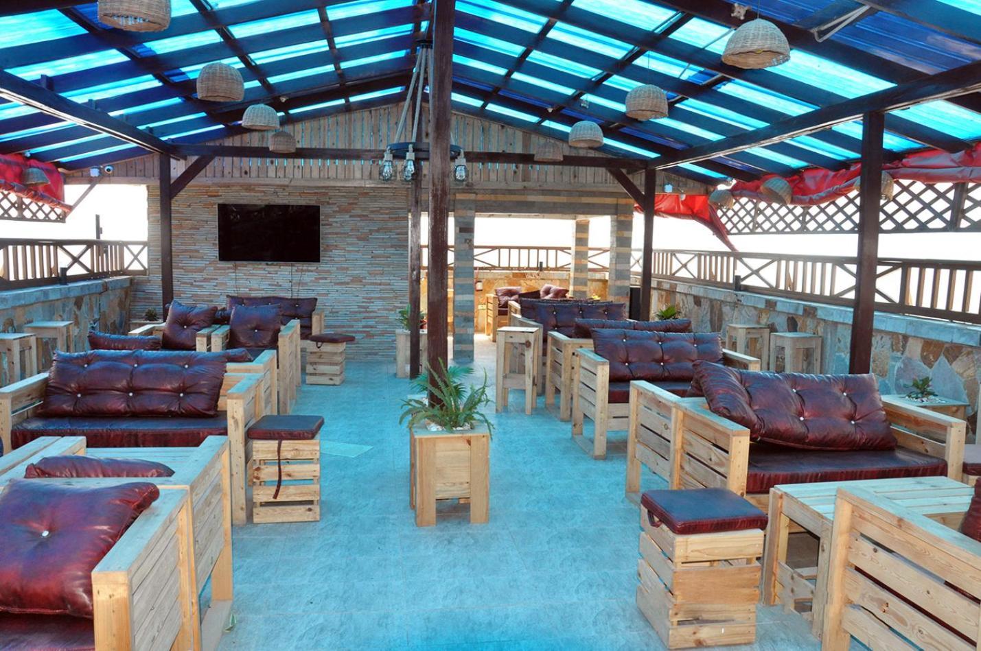 Ocean6 Hotel Kokrobite Buitenkant foto