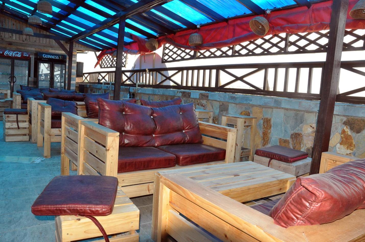 Ocean6 Hotel Kokrobite Buitenkant foto